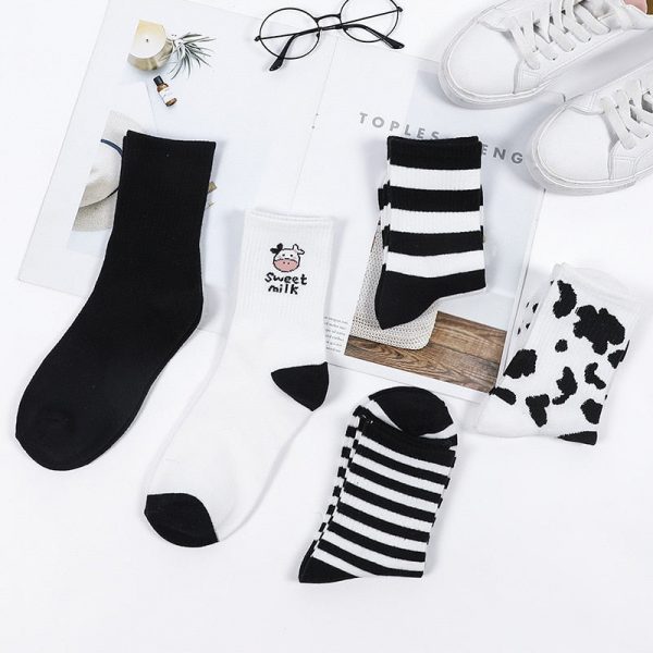 Black n White Aesthetic Socks - 5 - Kawaii Mix